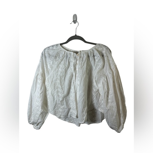 Urban Outfitters White Eyelet Button-Back Blouse Size XS - Picture 1 of 8